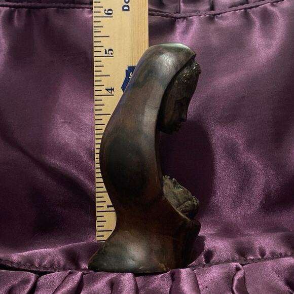 Blessed Virgin Mother Mary Baby Jesus VINTAGE Hand Carved Wood Sculpture 5" - Picture 9 of 10